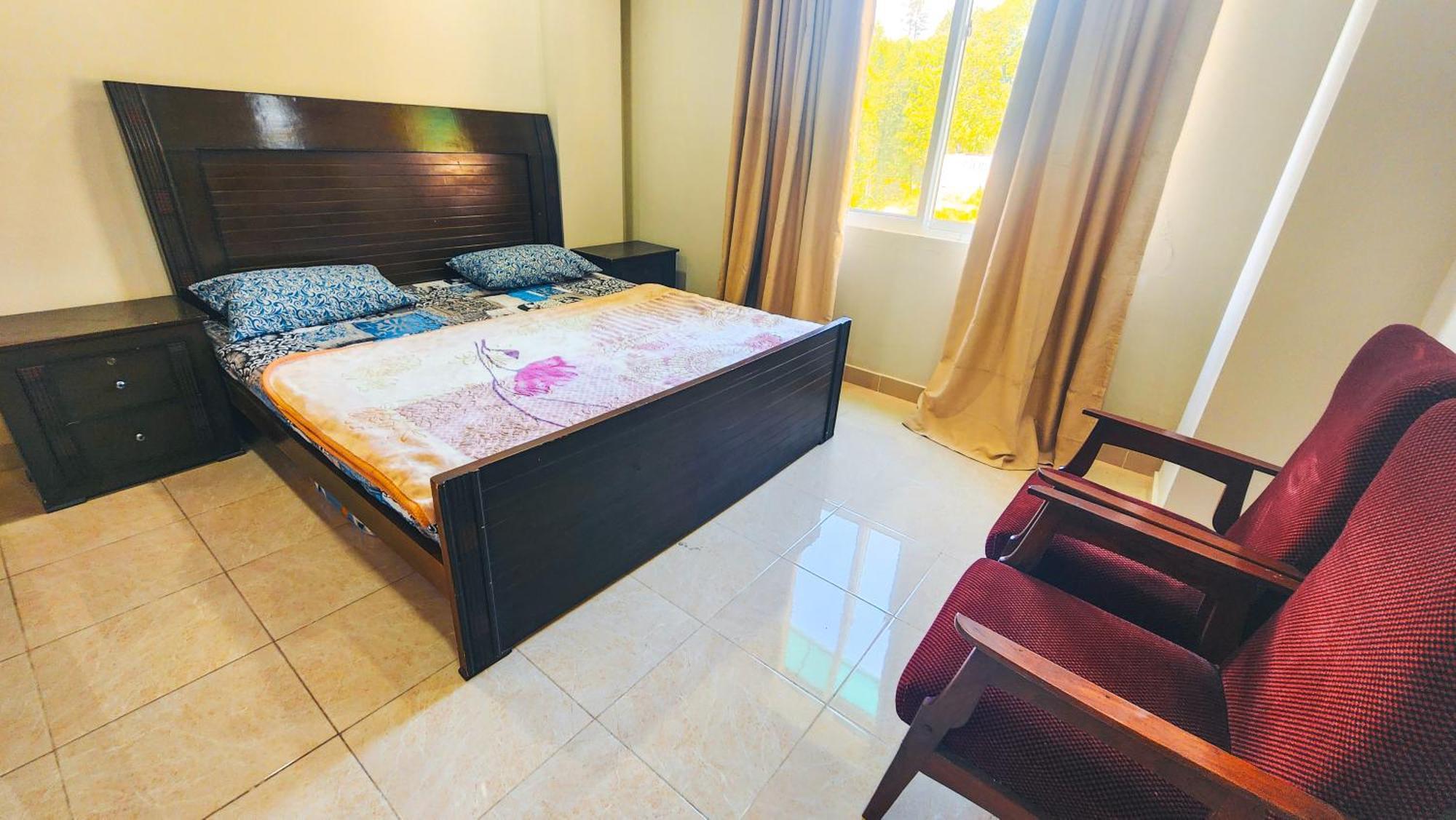 Aqua Apartment Murree Ngoại thất bức ảnh