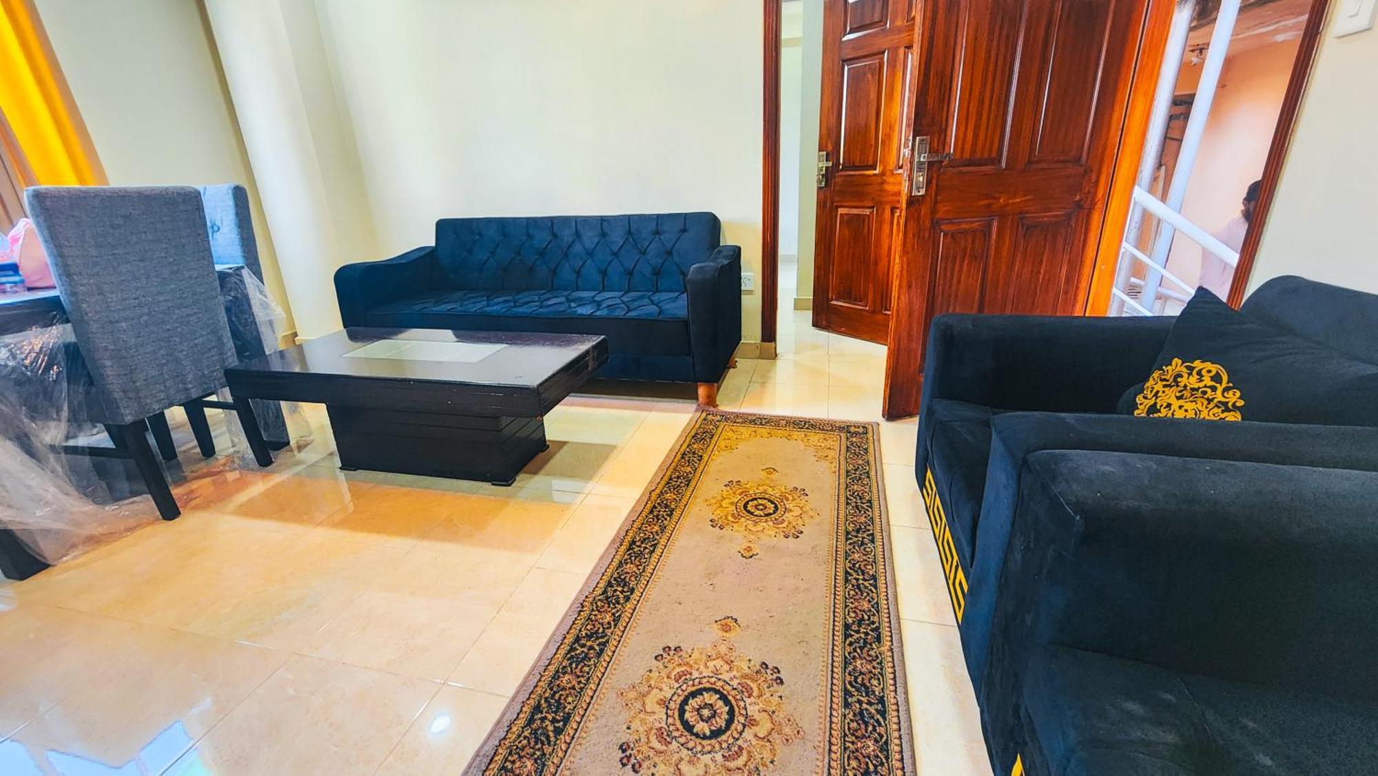 Aqua Apartment Murree Ngoại thất bức ảnh